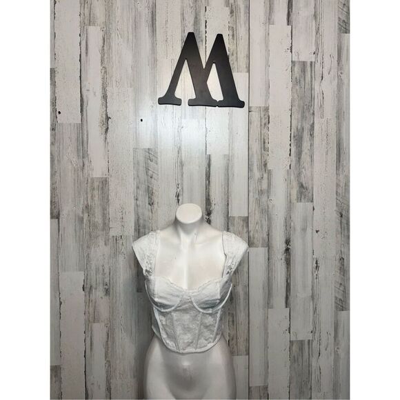 White laced corset top - Picture 1 of 9